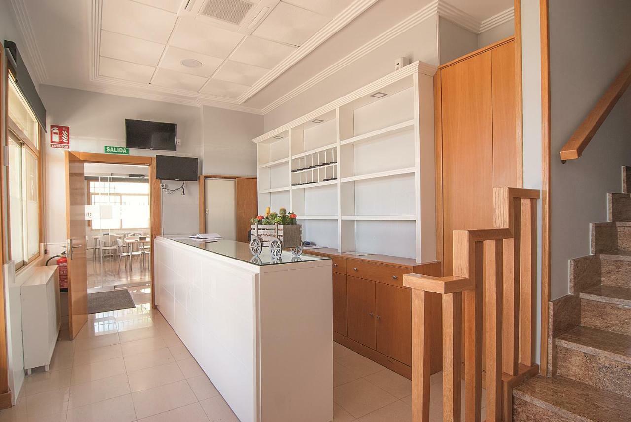 Hostal Los Batallones Torrejon de Velasco Eksteriør bilde